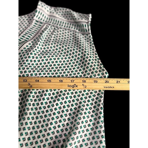 Max Studio Womens Green White Geometric Faux Wrap V-Neck Sleeveless Blouse Top S - Picture 6 of 12